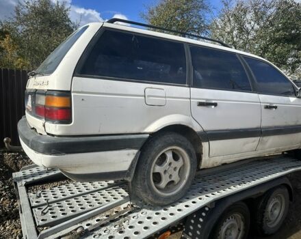 Белый Фольксваген Пассат, объемом двигателя 2 л и пробегом 250 тыс. км за 650 $, фото 3 на Automoto.ua