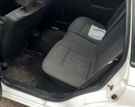 Белый Фольксваген Пассат, объемом двигателя 2 л и пробегом 245 тыс. км за 1900 $, фото 5 на Automoto.ua