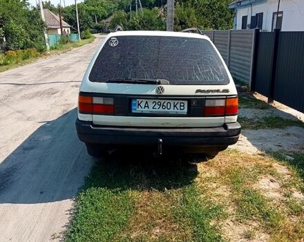 Белый Фольксваген Пассат, объемом двигателя 1.8 л и пробегом 280 тыс. км за 1650 $, фото 1 на Automoto.ua