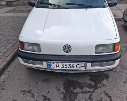 Белый Фольксваген Пассат, объемом двигателя 1.9 л и пробегом 340 тыс. км за 1500 $, фото 3 на Automoto.ua