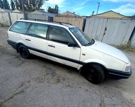 Белый Фольксваген Пассат, объемом двигателя 1.9 л и пробегом 304 тыс. км за 2000 $, фото 2 на Automoto.ua