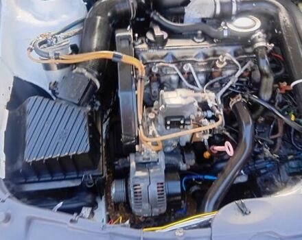 Белый Фольксваген Пассат, объемом двигателя 1.9 л и пробегом 300 тыс. км за 2350 $, фото 13 на Automoto.ua