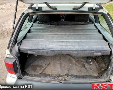 Білий Фольксваген Пассат, об'ємом двигуна 1.8 л та пробігом 250 тис. км за 1300 $, фото 5 на Automoto.ua