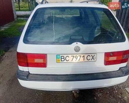 Белый Фольксваген Пассат, объемом двигателя 1.9 л и пробегом 300 тыс. км за 2350 $, фото 8 на Automoto.ua