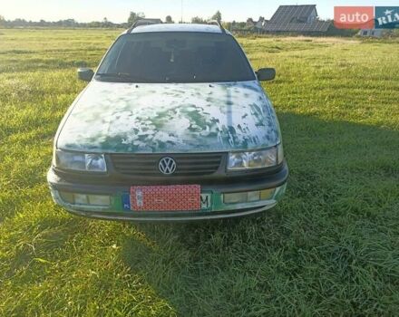 Белый Фольксваген Пассат, объемом двигателя 1.9 л и пробегом 200 тыс. км за 1500 $, фото 8 на Automoto.ua