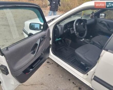 Белый Фольксваген Пассат, объемом двигателя 1.78 л и пробегом 530 тыс. км за 2000 $, фото 8 на Automoto.ua