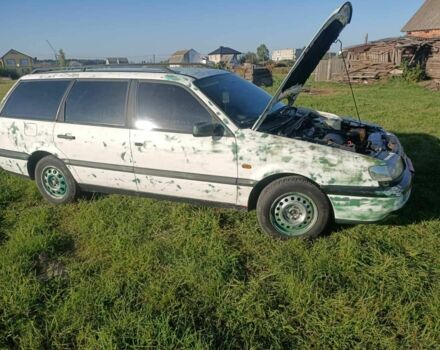 Белый Фольксваген Пассат, объемом двигателя 1.9 л и пробегом 199 тыс. км за 1500 $, фото 3 на Automoto.ua