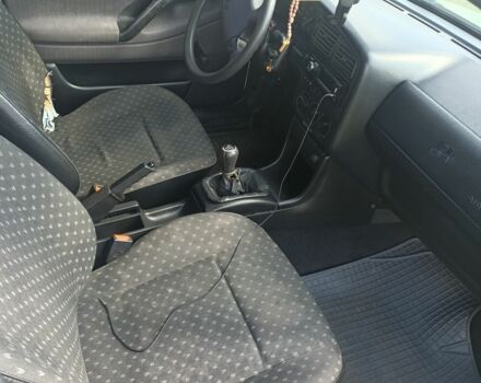 Белый Фольксваген Пассат, объемом двигателя 1.9 л и пробегом 200 тыс. км за 1400 $, фото 4 на Automoto.ua