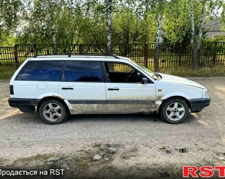 Белый Фольксваген Пассат, объемом двигателя 1.8 л и пробегом 165 тыс. км за 550 $, фото 3 на Automoto.ua