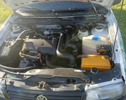 Белый Фольксваген Пассат, объемом двигателя 1.9 л и пробегом 199 тыс. км за 1500 $, фото 4 на Automoto.ua