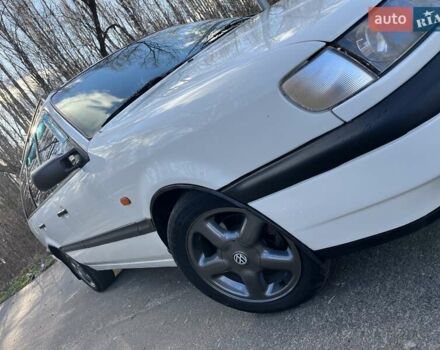 Белый Фольксваген Пассат, объемом двигателя 1.9 л и пробегом 400 тыс. км за 3399 $, фото 1 на Automoto.ua