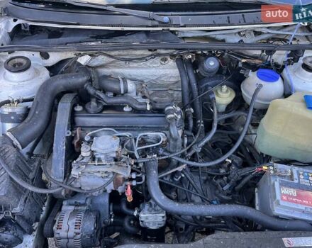 Белый Фольксваген Пассат, объемом двигателя 1.9 л и пробегом 400 тыс. км за 3399 $, фото 19 на Automoto.ua