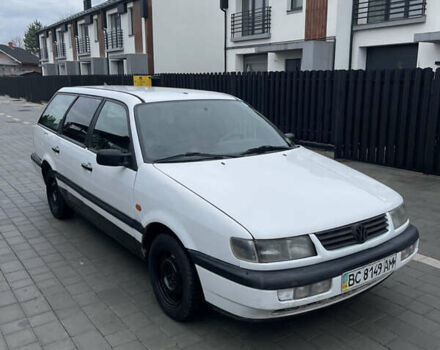 Белый Фольксваген Пассат, объемом двигателя 1.8 л и пробегом 299 тыс. км за 1499 $, фото 5 на Automoto.ua