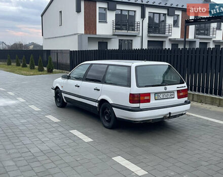 Белый Фольксваген Пассат, объемом двигателя 1.8 л и пробегом 299 тыс. км за 1499 $, фото 20 на Automoto.ua