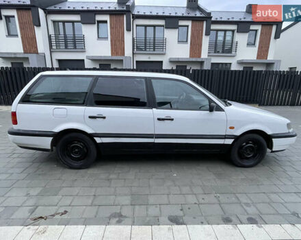 Белый Фольксваген Пассат, объемом двигателя 1.8 л и пробегом 299 тыс. км за 1499 $, фото 18 на Automoto.ua