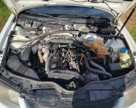 Белый Фольксваген Пассат, объемом двигателя 1.9 л и пробегом 450 тыс. км за 3000 $, фото 4 на Automoto.ua