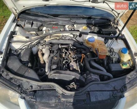 Белый Фольксваген Пассат, объемом двигателя 1.9 л и пробегом 450 тыс. км за 3000 $, фото 3 на Automoto.ua