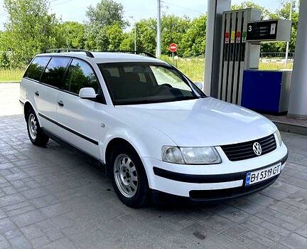 Белый Фольксваген Пассат, объемом двигателя 1.9 л и пробегом 350 тыс. км за 4000 $, фото 2 на Automoto.ua