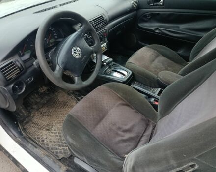 Белый Фольксваген Пассат, объемом двигателя 1.9 л и пробегом 111 тыс. км за 1700 $, фото 4 на Automoto.ua