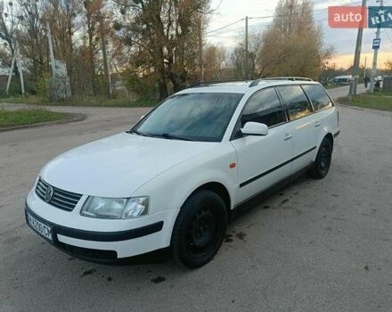 Белый Фольксваген Пассат, объемом двигателя 1.6 л и пробегом 460 тыс. км за 3650 $, фото 6 на Automoto.ua