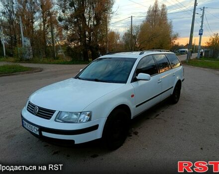 Белый Фольксваген Пассат, объемом двигателя 1.6 л и пробегом 458 тыс. км за 3700 $, фото 11 на Automoto.ua