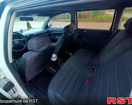 Белый Фольксваген Пассат, объемом двигателя 1.6 л и пробегом 458 тыс. км за 3700 $, фото 7 на Automoto.ua