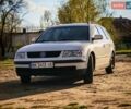 Белый Фольксваген Пассат, объемом двигателя 1.9 л и пробегом 302 тыс. км за 2400 $, фото 1 на Automoto.ua