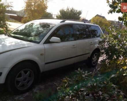 Белый Фольксваген Пассат, объемом двигателя 1.9 л и пробегом 591 тыс. км за 4000 $, фото 3 на Automoto.ua