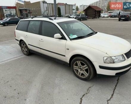 Белый Фольксваген Пассат, объемом двигателя 1.9 л и пробегом 239 тыс. км за 3500 $, фото 3 на Automoto.ua