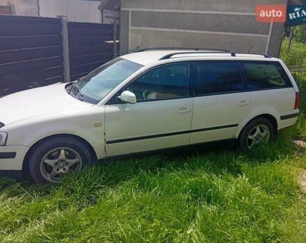 Белый Фольксваген Пассат, объемом двигателя 1.8 л и пробегом 400 тыс. км за 3100 $, фото 5 на Automoto.ua