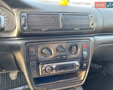 Білий Фольксваген Пассат, об'ємом двигуна 1.8 л та пробігом 469 тис. км за 3900 $, фото 25 на Automoto.ua