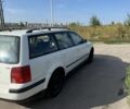 Белый Фольксваген Пассат, объемом двигателя 1.9 л и пробегом 422 тыс. км за 1450 $, фото 4 на Automoto.ua
