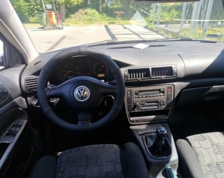 Белый Фольксваген Пассат, объемом двигателя 1.9 л и пробегом 260 тыс. км за 1800 $, фото 3 на Automoto.ua