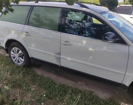 Белый Фольксваген Пассат, объемом двигателя 0 л и пробегом 380 тыс. км за 1800 $, фото 3 на Automoto.ua