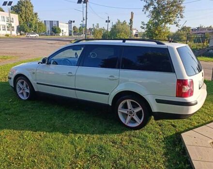 Белый Фольксваген Пассат, объемом двигателя 1.8 л и пробегом 265 тыс. км за 4400 $, фото 4 на Automoto.ua