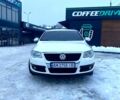 Белый Фольксваген Пассат, объемом двигателя 2 л и пробегом 200 тыс. км за 5500 $, фото 1 на Automoto.ua
