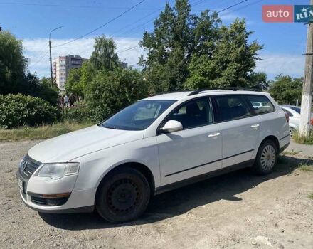 Белый Фольксваген Пассат, объемом двигателя 1.9 л и пробегом 347 тыс. км за 4500 $, фото 7 на Automoto.ua