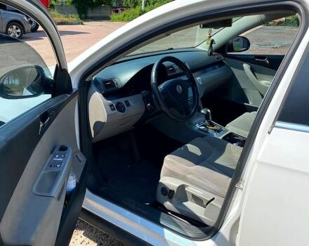 Білий Фольксваген Пассат, об'ємом двигуна 2 л та пробігом 340 тис. км за 5200 $, фото 4 на Automoto.ua