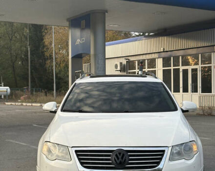 Фольксваген Пассат 2007 в Славуте на Automoto.ua Белый Фольксваген Пассат, объемом двигателя 2 л и пробегом 210 тыс. км за 6700 $, фото 27 на Automoto.ua