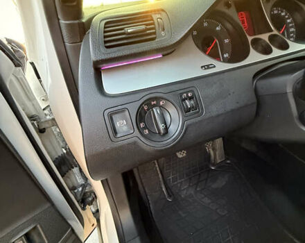 Белый Фольксваген Пассат, объемом двигателя 1.97 л и пробегом 430 тыс. км за 8400 $, фото 23 на Automoto.ua