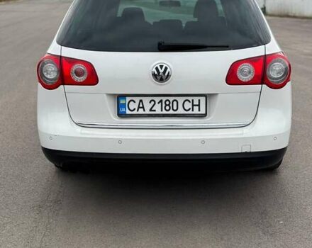 Белый Фольксваген Пассат, объемом двигателя 2 л и пробегом 269 тыс. км за 6900 $, фото 4 на Automoto.ua