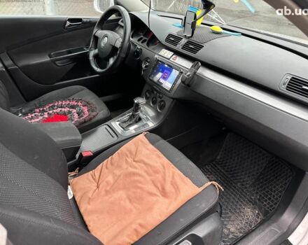 Білий Фольксваген Пассат, об'ємом двигуна 2 л та пробігом 238 тис. км за 6990 $, фото 12 на Automoto.ua