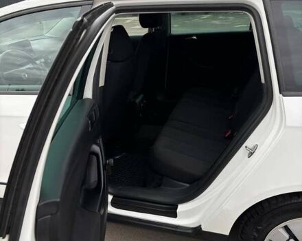 Белый Фольксваген Пассат, объемом двигателя 2 л и пробегом 269 тыс. км за 6900 $, фото 12 на Automoto.ua