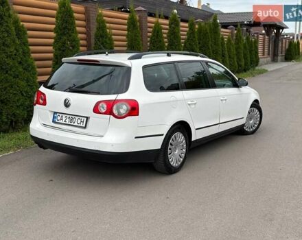 Белый Фольксваген Пассат, объемом двигателя 2 л и пробегом 269 тыс. км за 6900 $, фото 3 на Automoto.ua