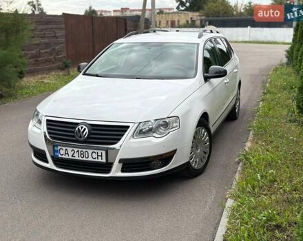 Білий Фольксваген Пассат, об'ємом двигуна 2 л та пробігом 269 тис. км за 6900 $, фото 23 на Automoto.ua