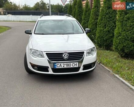 Білий Фольксваген Пассат, об'ємом двигуна 2 л та пробігом 269 тис. км за 6900 $, фото 22 на Automoto.ua