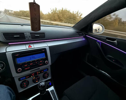 Белый Фольксваген Пассат, объемом двигателя 1.97 л и пробегом 430 тыс. км за 8400 $, фото 39 на Automoto.ua