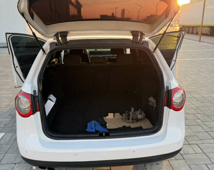 Белый Фольксваген Пассат, объемом двигателя 1.97 л и пробегом 430 тыс. км за 8400 $, фото 17 на Automoto.ua