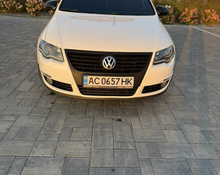 Белый Фольксваген Пассат, объемом двигателя 1.97 л и пробегом 430 тыс. км за 8400 $, фото 1 на Automoto.ua