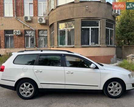Білий Фольксваген Пассат, об'ємом двигуна 1.39 л та пробігом 264 тис. км за 6500 $, фото 6 на Automoto.ua